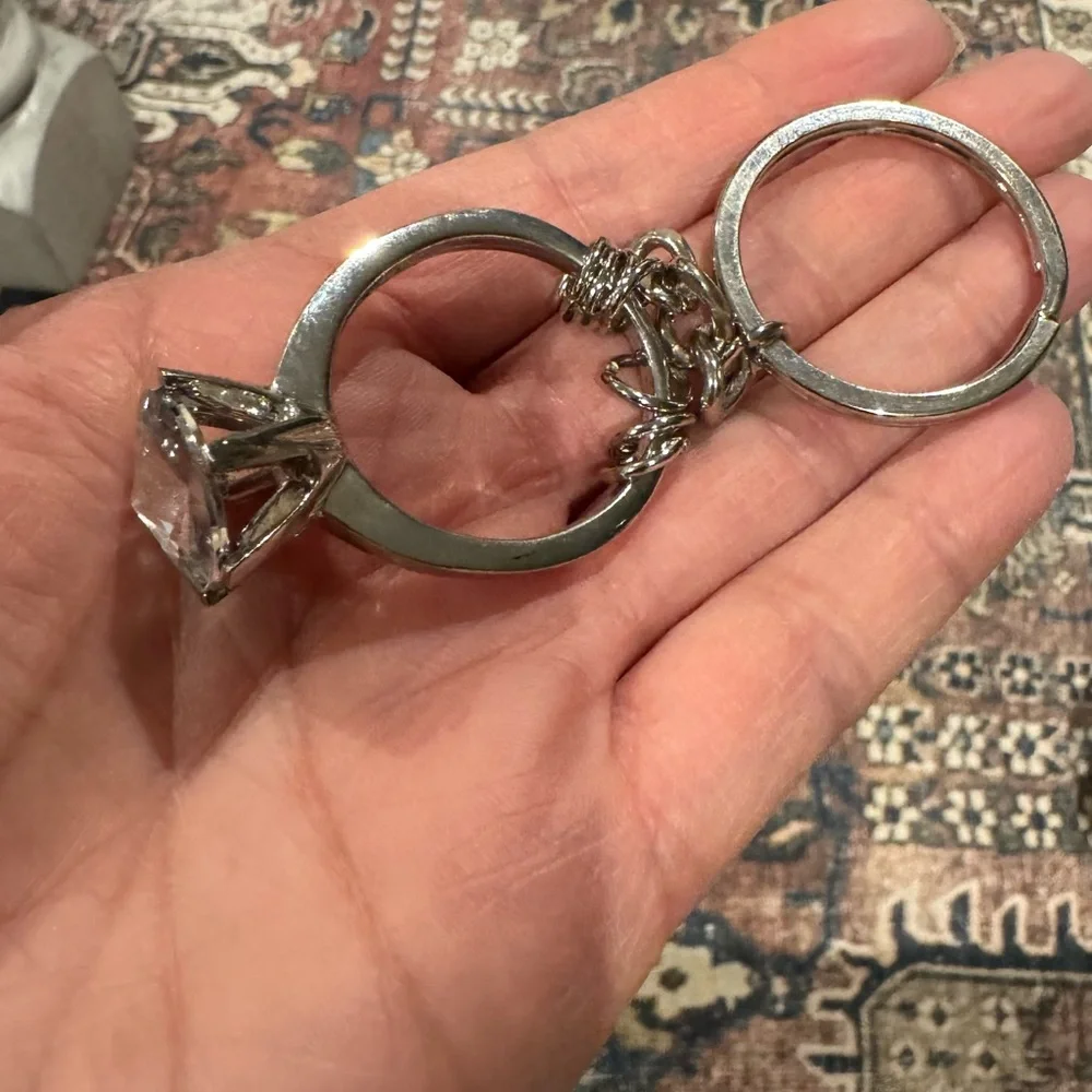 New Large Engagement Ring Keychain - Picture 2 of 4